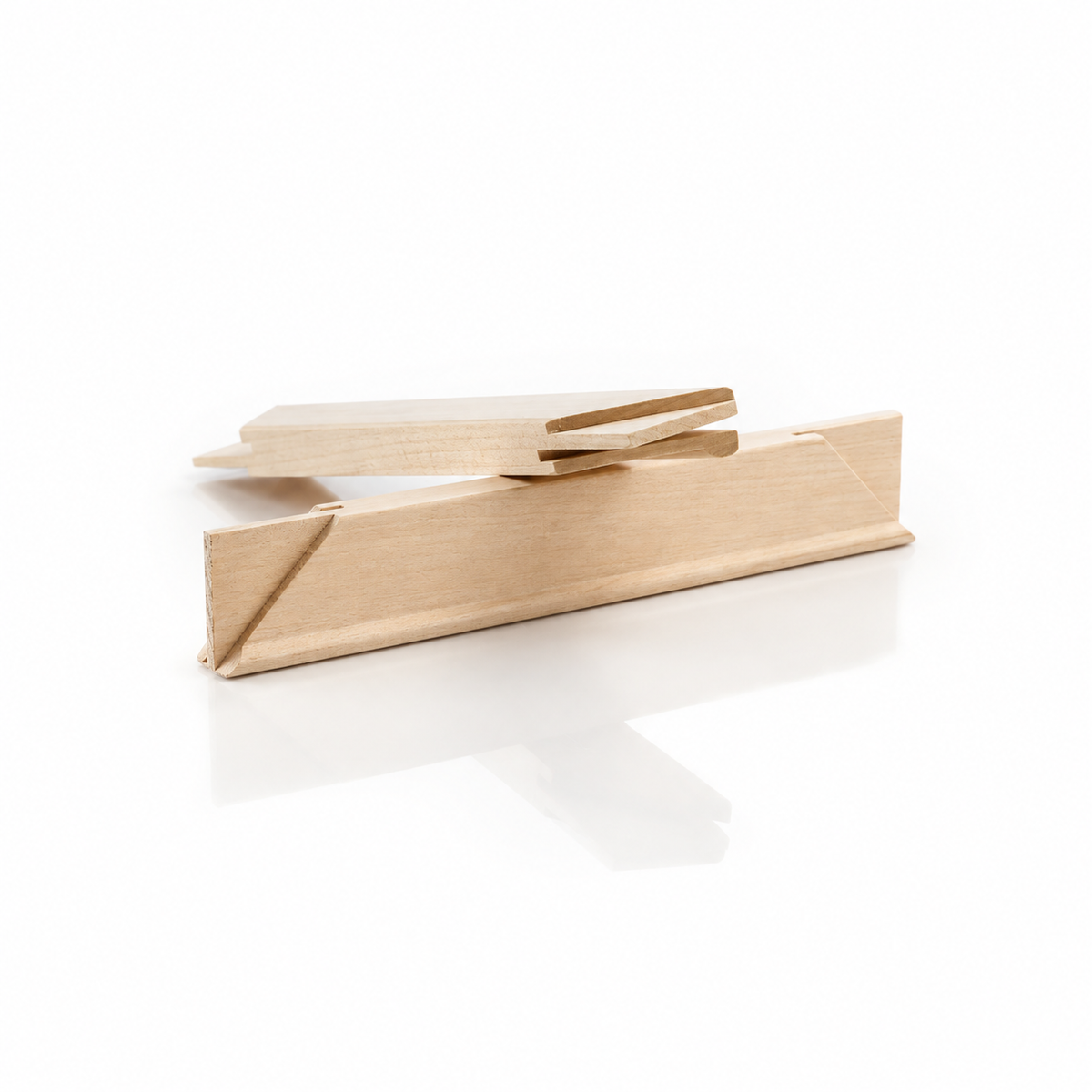 Apollon 64 Series stretcher bars, unassembled bars arranged together